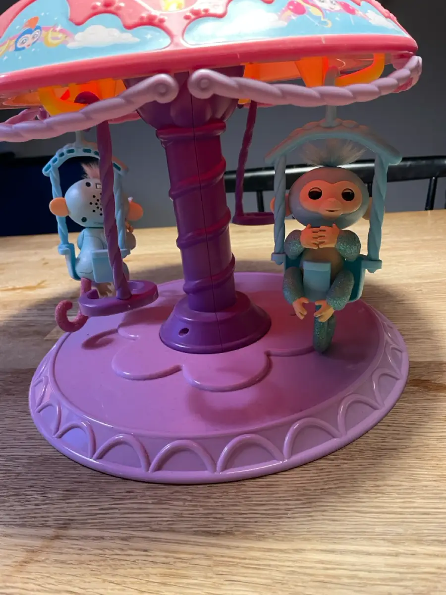 Ukendt Fingerlings karrusel