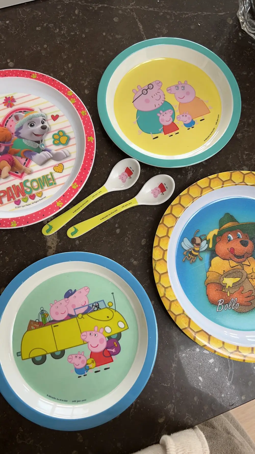 Gurli Gris + Paw Patrol melamine /plastik tallerkener