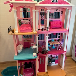 Barbie Barbiehus