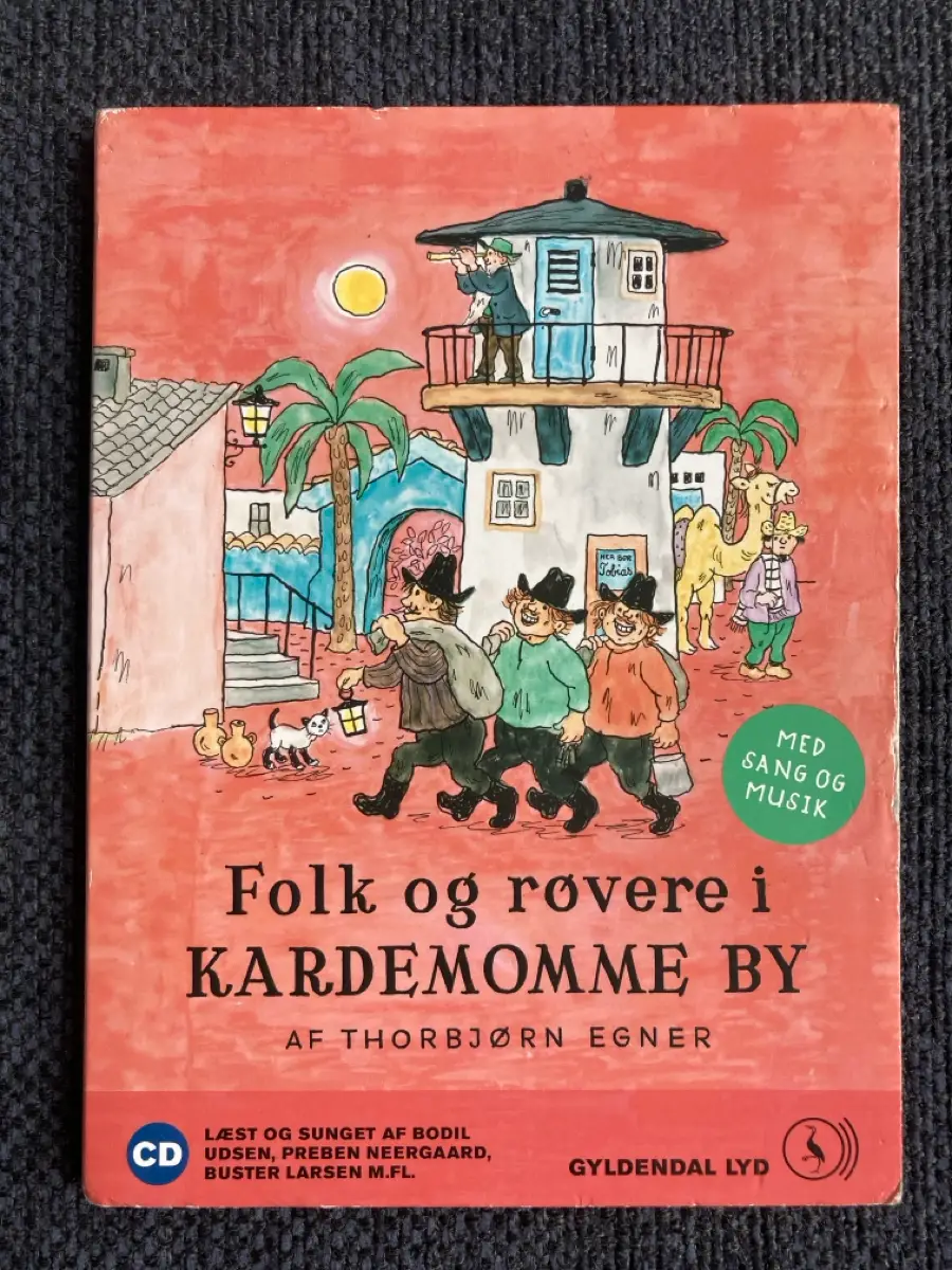 Folk og røvere i Kardemommeby Lydbog