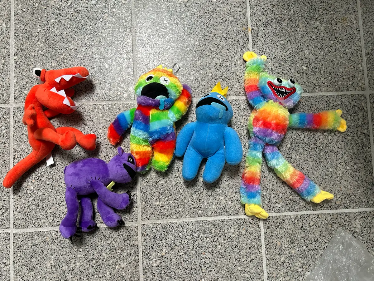 Rainbow friends Plushy