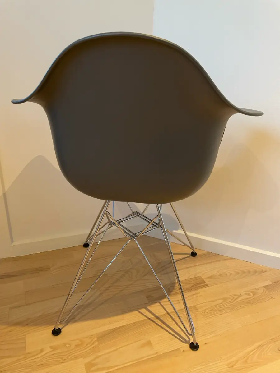 Eames Spisestol