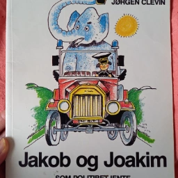 Jakob og Joakim som politibetjente Bog