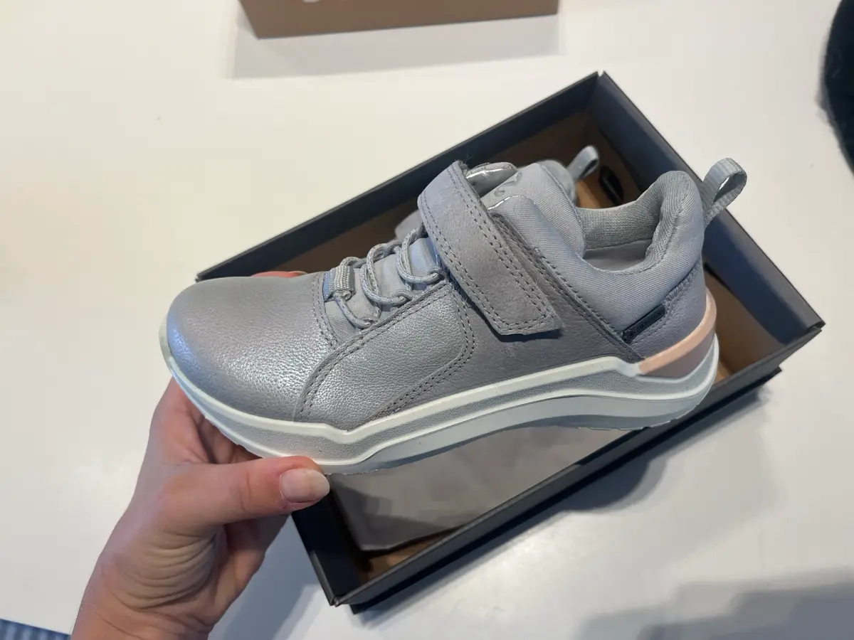 ECCO Sneakers