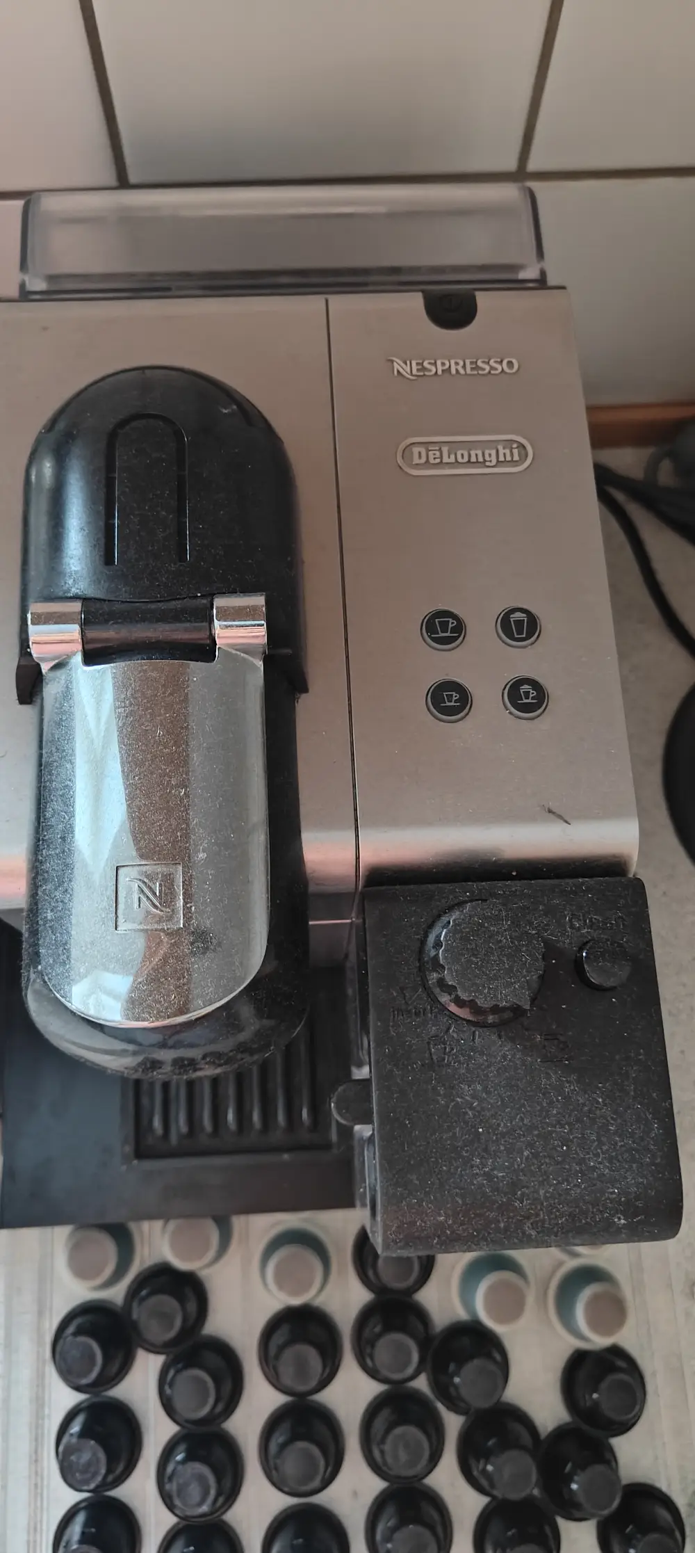 Nespresso DeLonghi Kaffemaskine