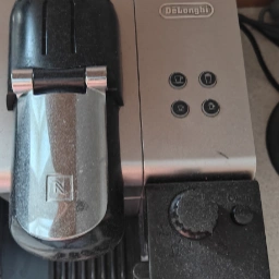 Nespresso DeLonghi Kaffemaskine