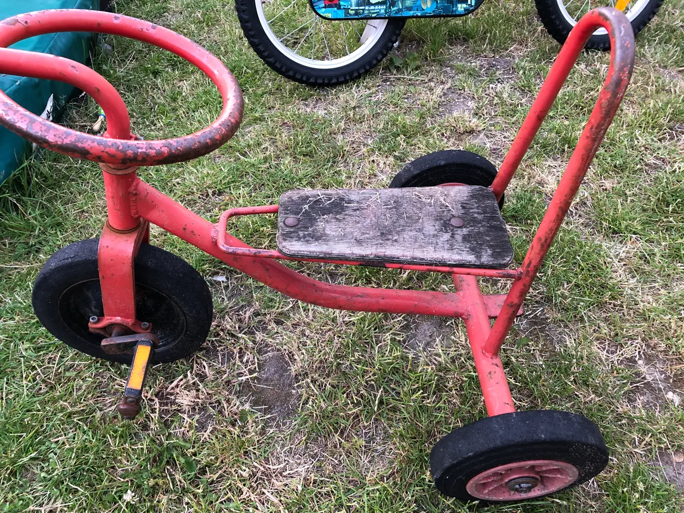 Ukendt Trehjulet børnecykel