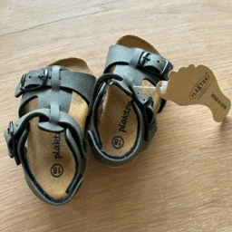 Ukendt Sandaler