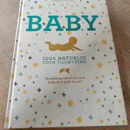 Baby 100% naturlig uden tilsætning Bog