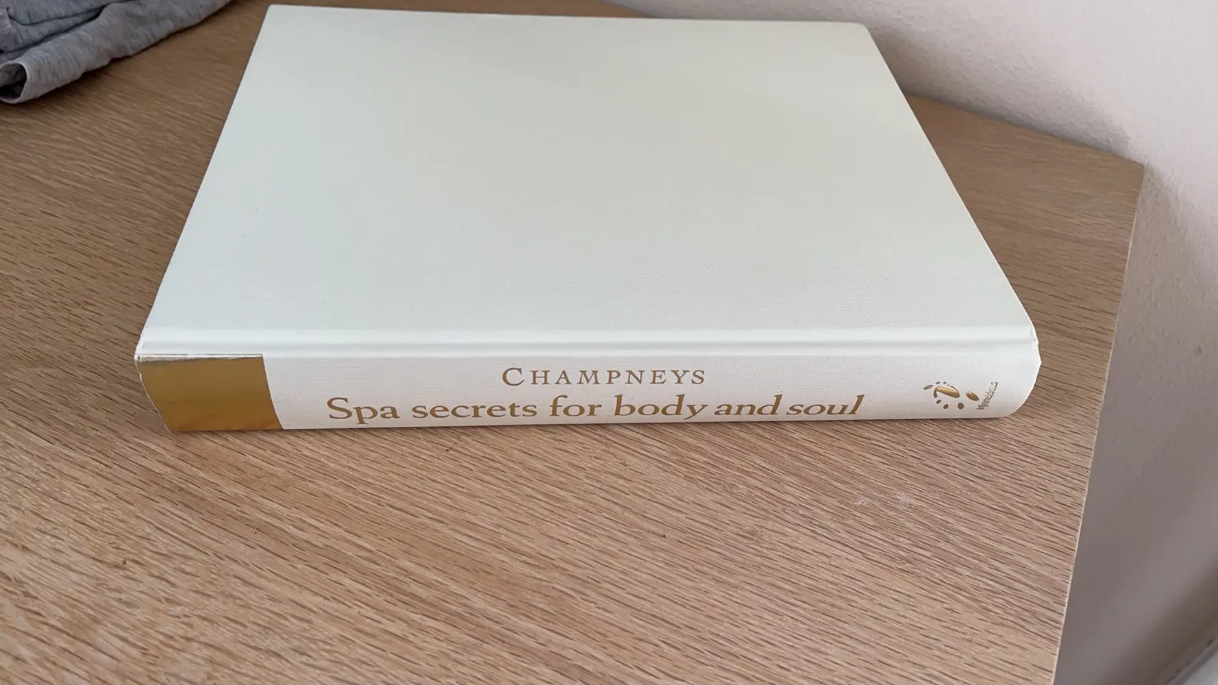 Spa secrets coffee table book Bog