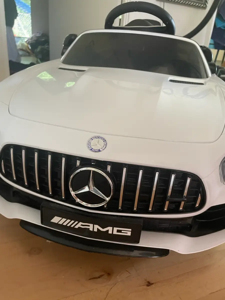 Ukendt Mercedes amg gtr elektrisk bil