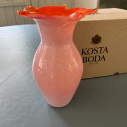 Kosta Boda Tulipan vase