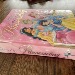 Den Store Prinsessebog Bog m/ 6 skønne Disney-Eventyr