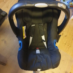 Britax Römer Autostol med isofixbase