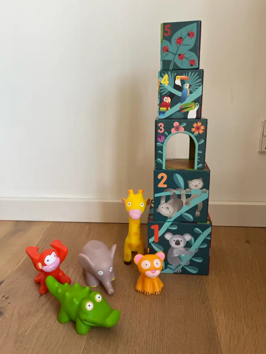 Djeco Stabletårn med dyr
