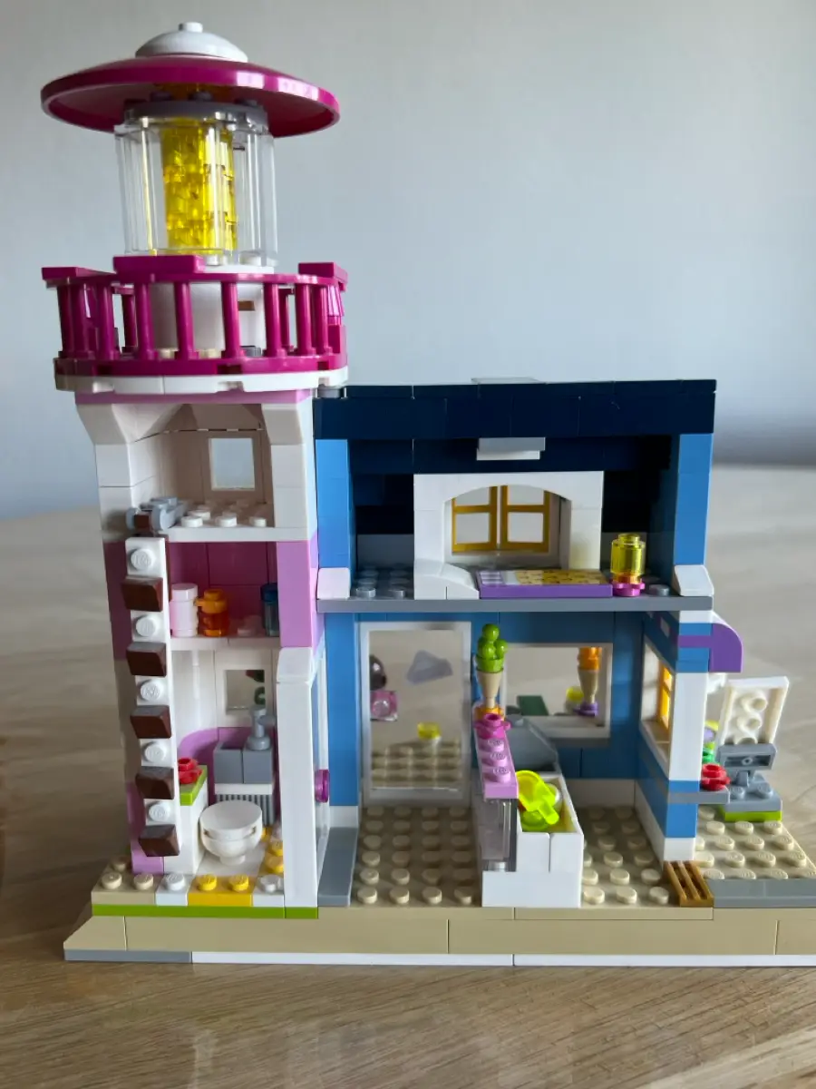 LEGO Friends 41094 Heartlake fyrtårn