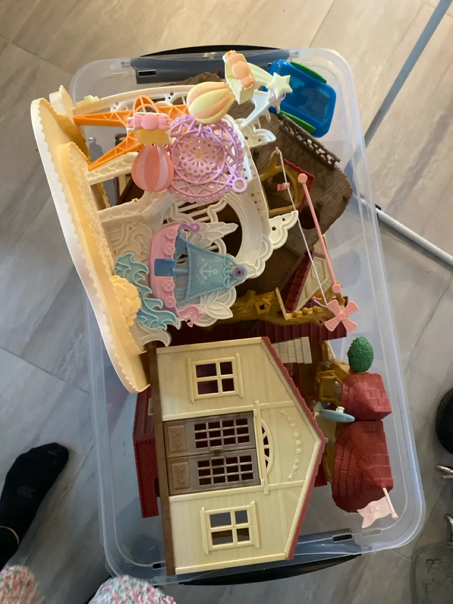 Sylvanian Families Stor kasse med blandet derfra