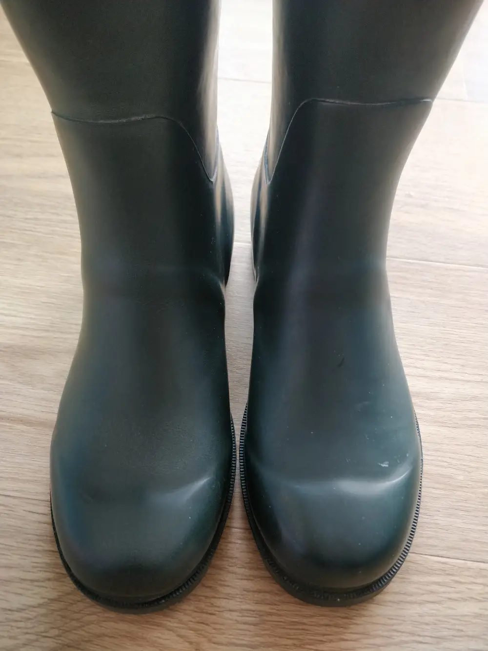 Unknown Rain boots