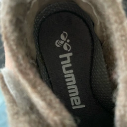 hummel Sutsko