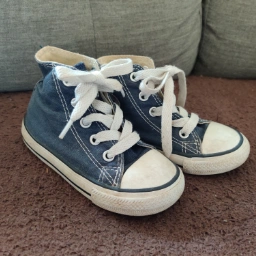 Converse Hightop sneakers