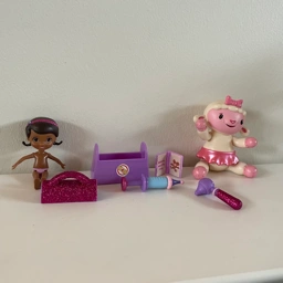 Disney Doktor McStuffins Doc McStuffins figurer + ting