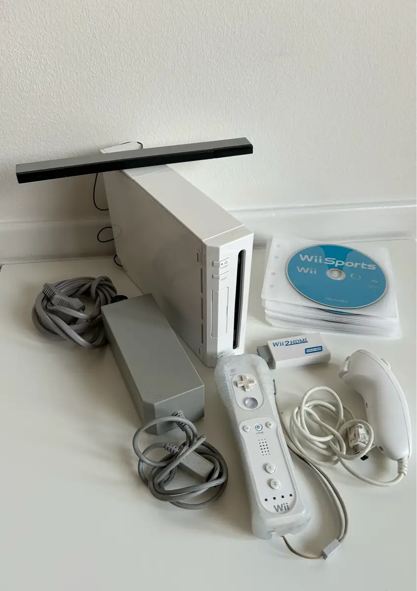 Nintendo Wii inkl 17 spil