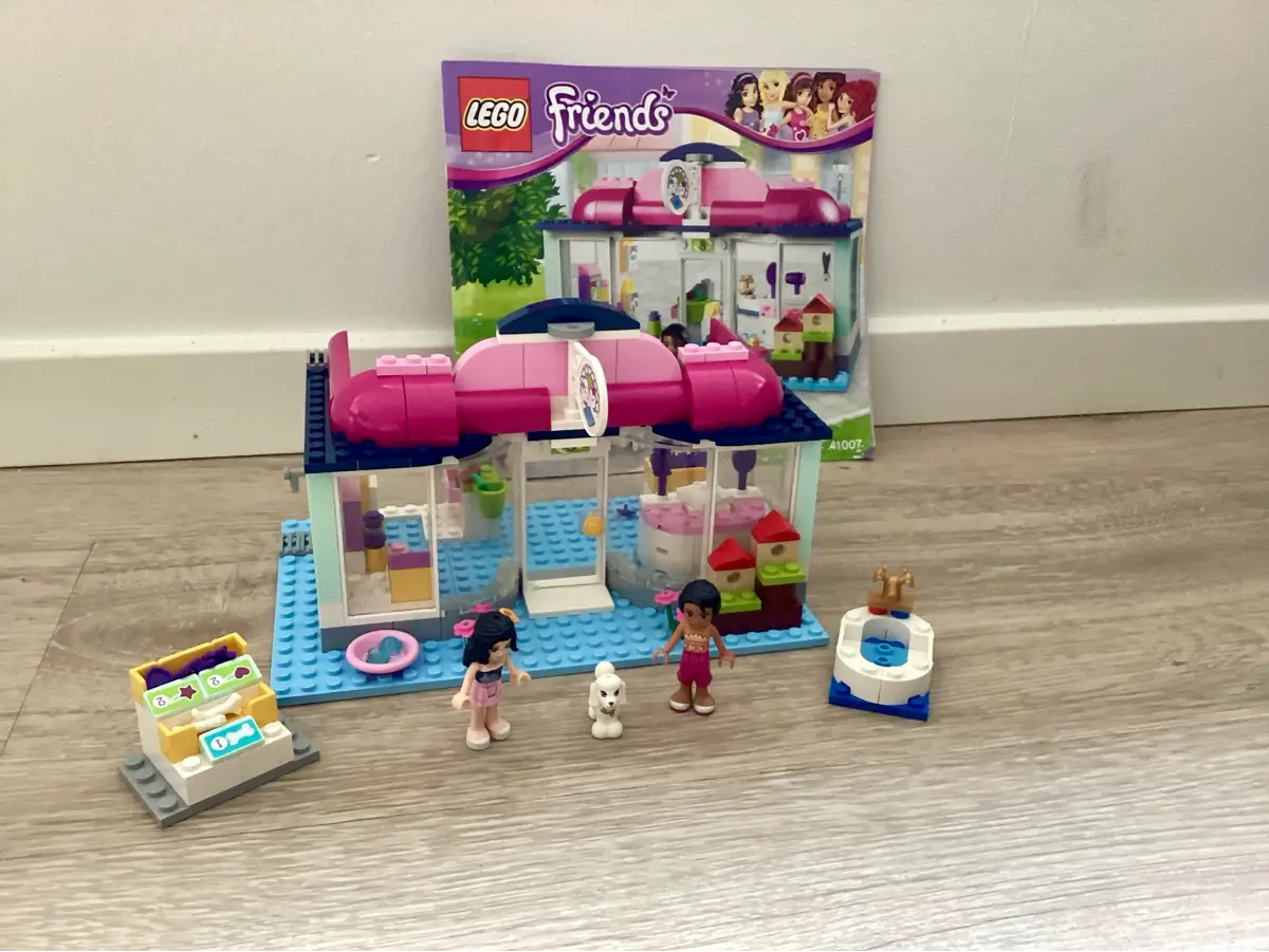 LEGO Friends Heartlake hundesalon