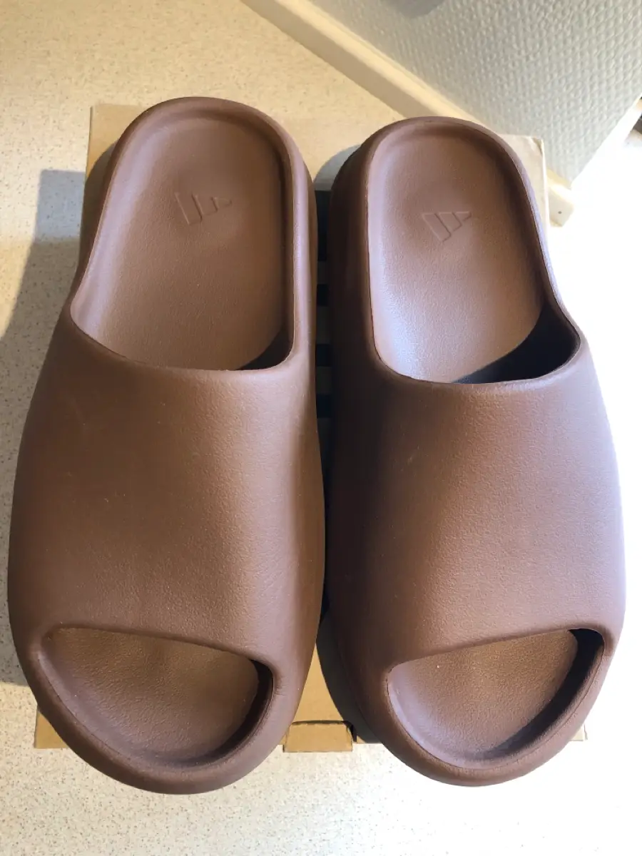 adidas Yeezy slides sandaler