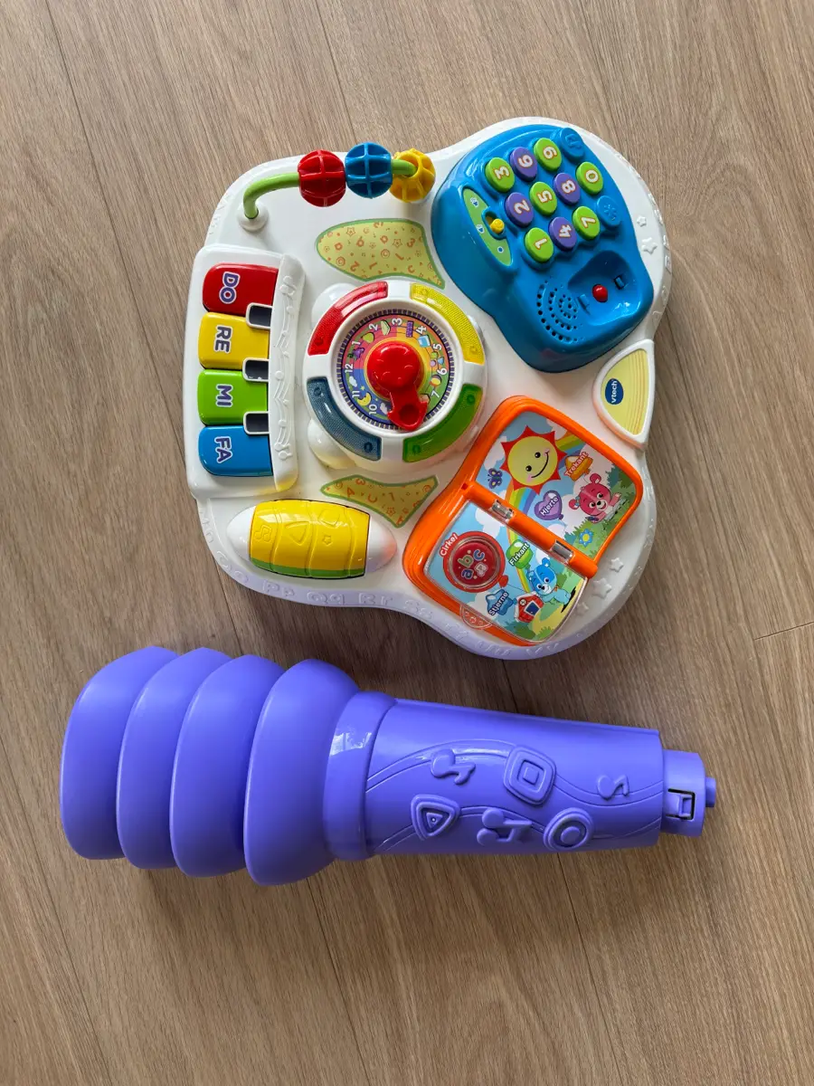 Vtech Legebord med ben