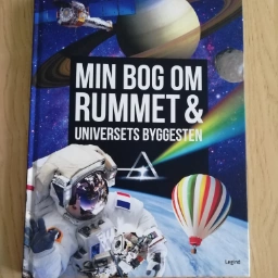 min bog om rummet og Universet byggesten Bøger