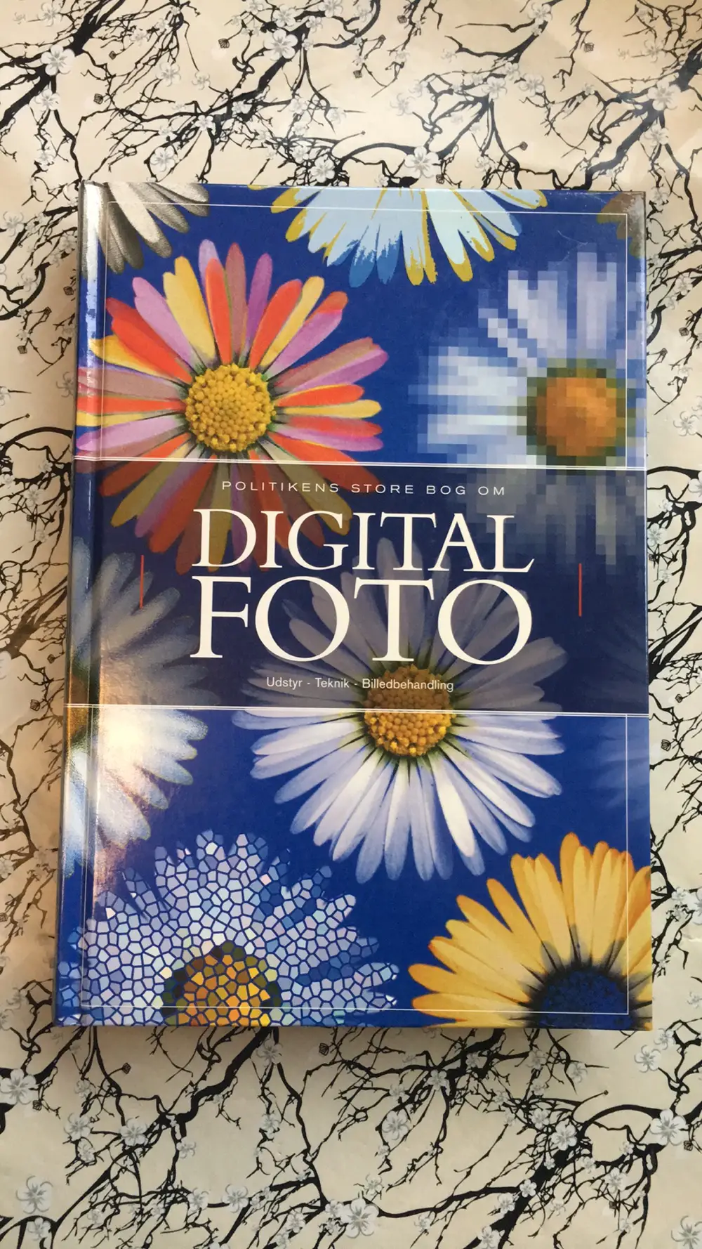 Digital foto Bog fra Politikens Forlag