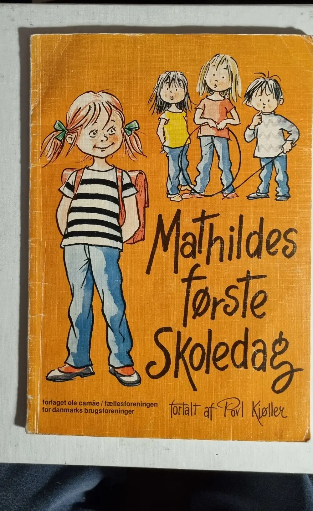 Mathildes første skoledag Bog