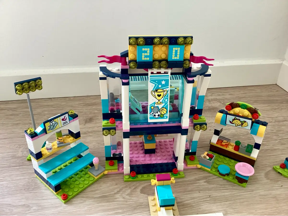 LEGO Friends Stephanies sportsarena