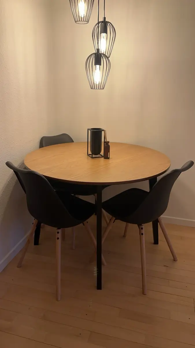 JYSK Spisebord + spisebordsstole