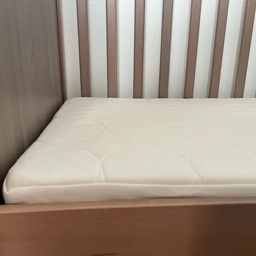 IKEA Tremmeseng med madras