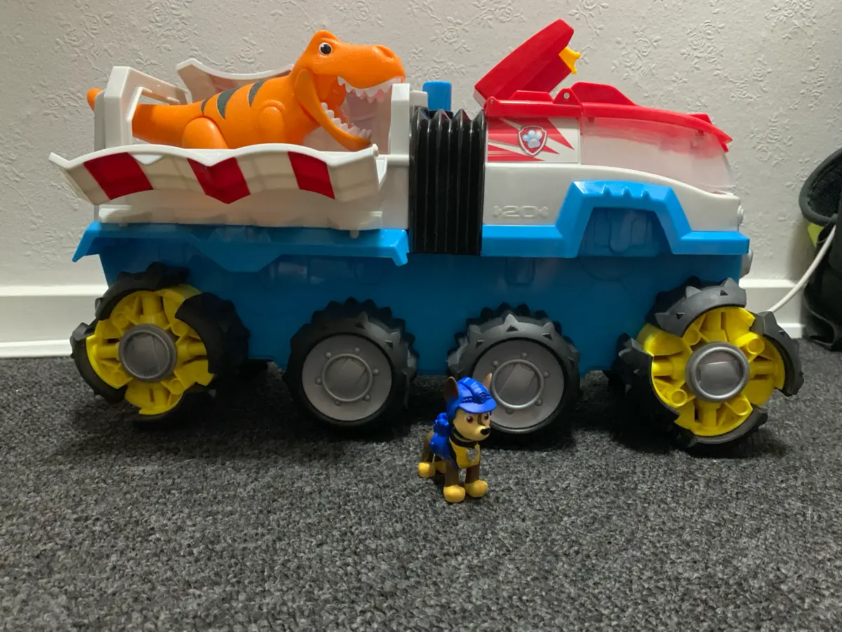 Paw Patrol Dino patroler med chase og din