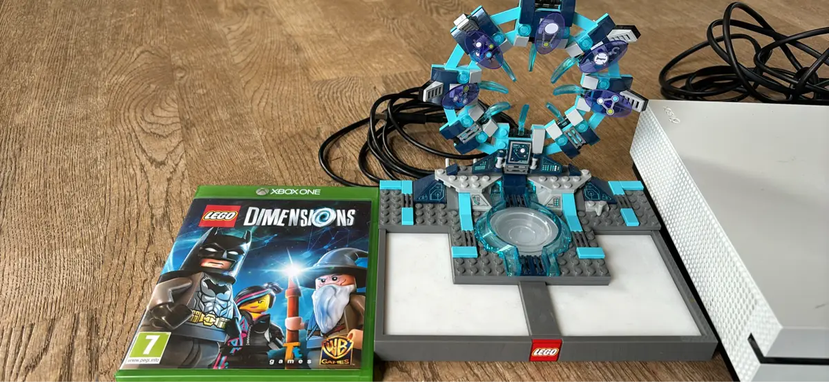 Xbox one s Lego dimensions Xbox One s og Lego dimensions