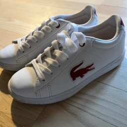 LACOSTE Sneakers