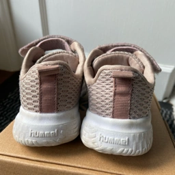 hummel Sneakers