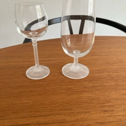 Ukendt Glas