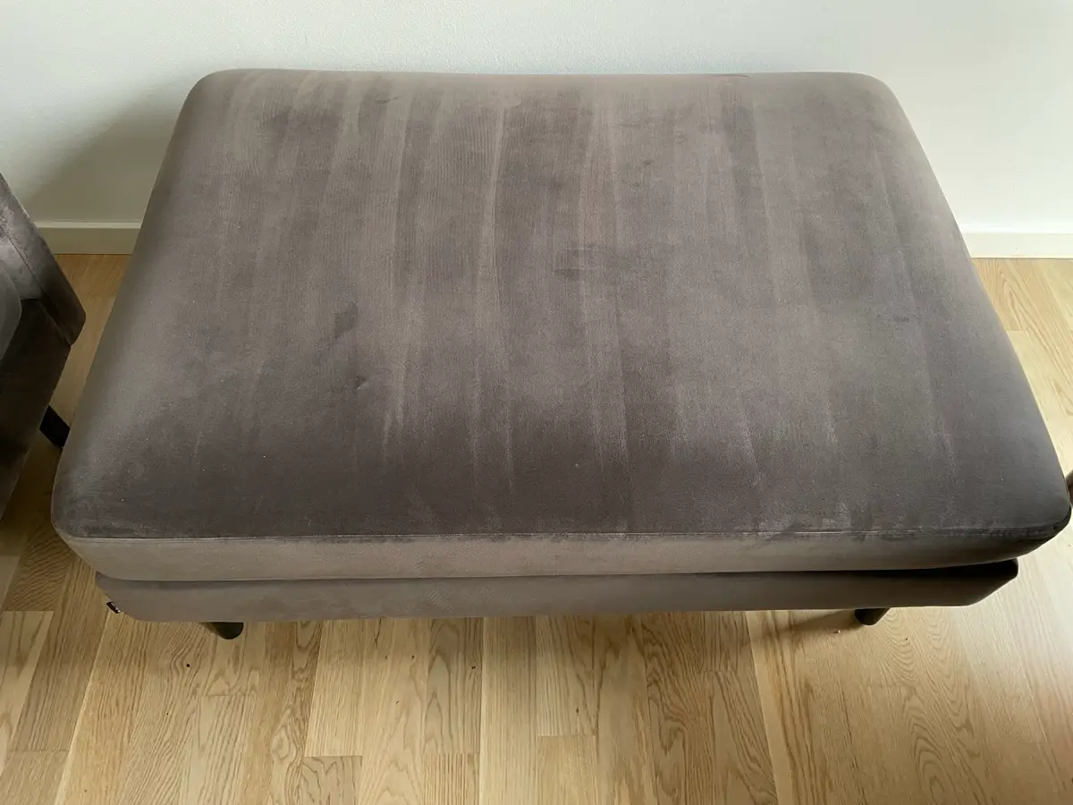 Bolia Velour sofa og puf