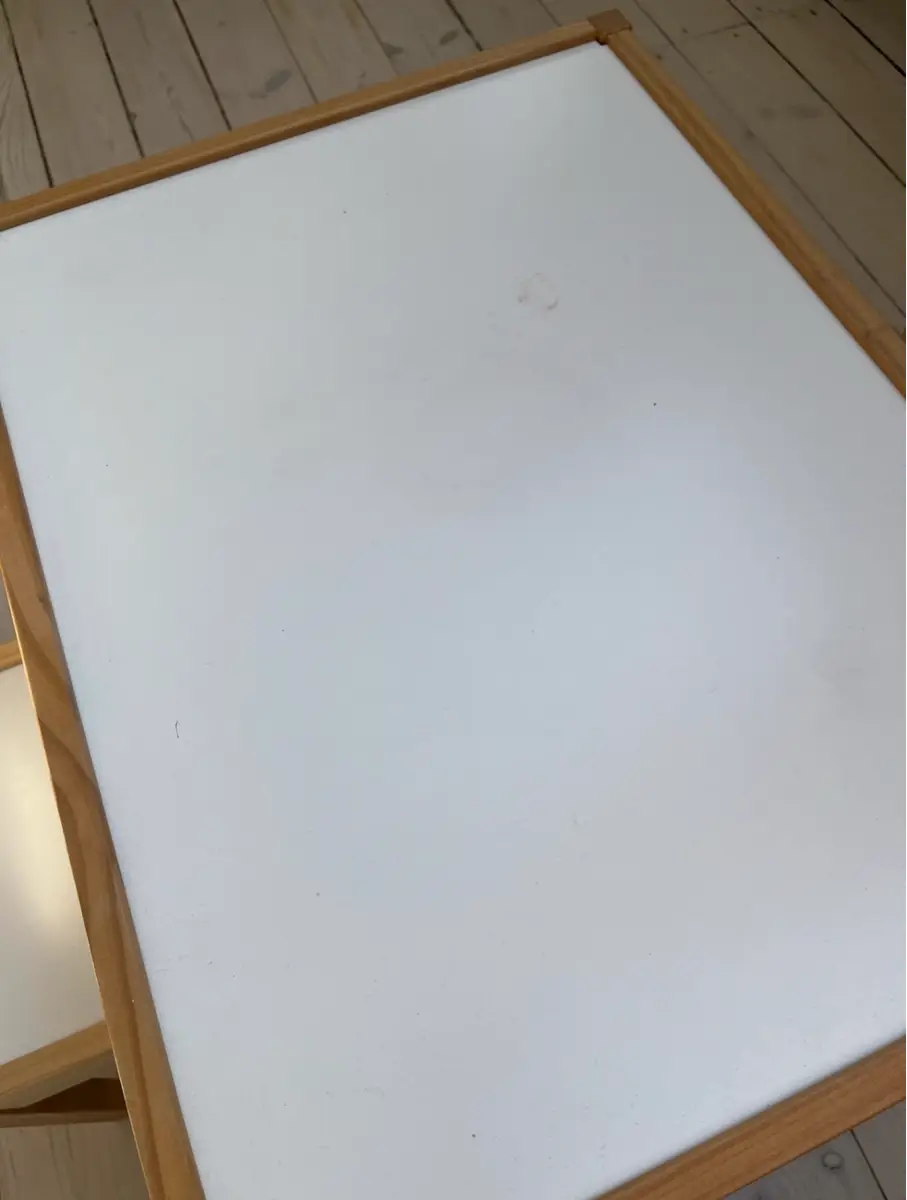 IKEA Børnebord og 2 stole