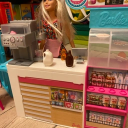 Barbie Pizzaria og grillbar