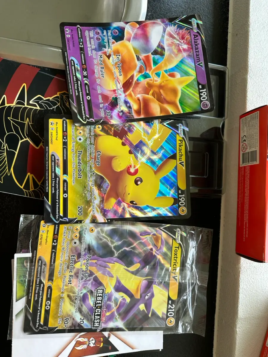 Pokémon kort og figurer