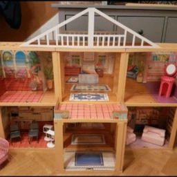 Ukendt Barbie hus med diverse møbler