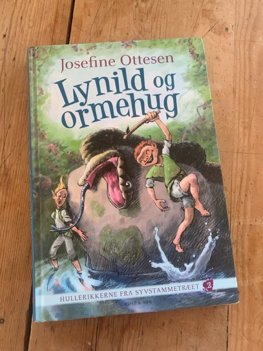 Lynild og ormehuller Børnebog