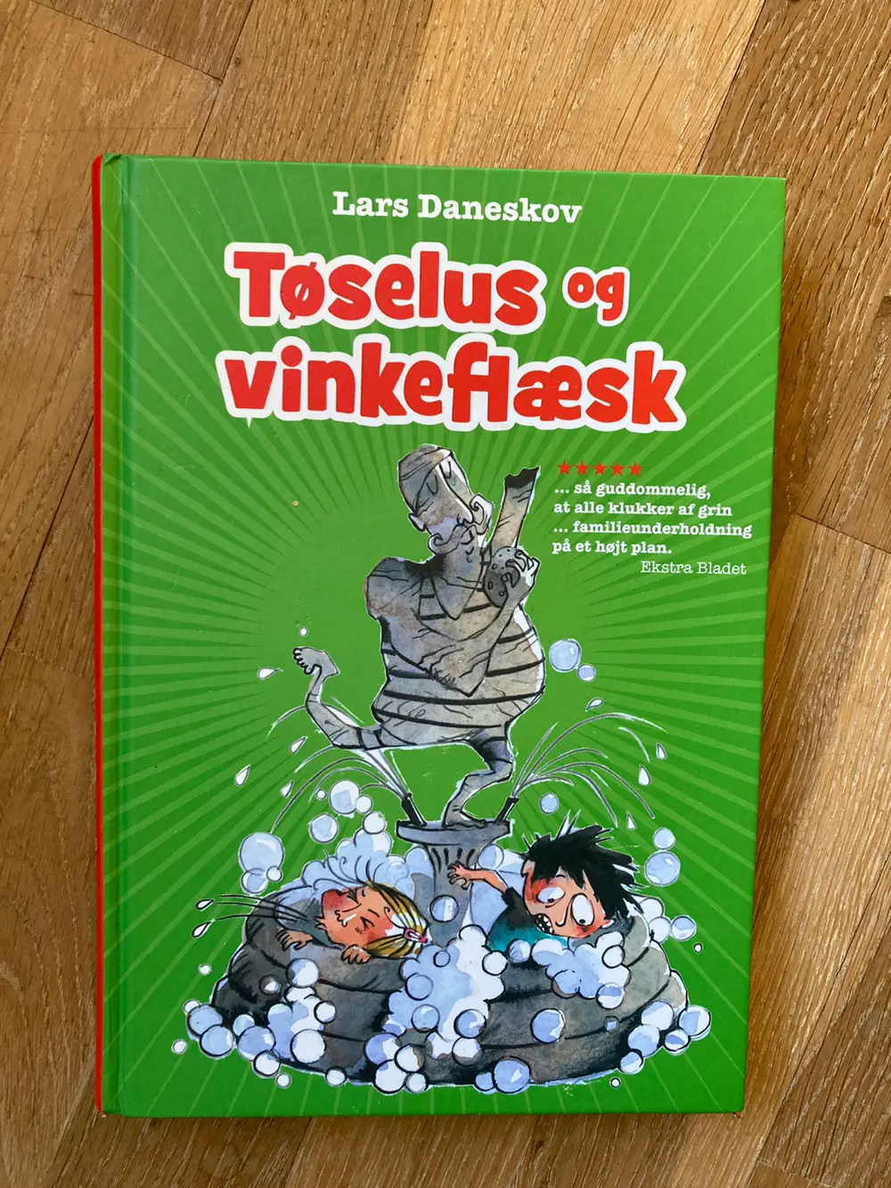 Tøselus og vinkeflæsk Bog