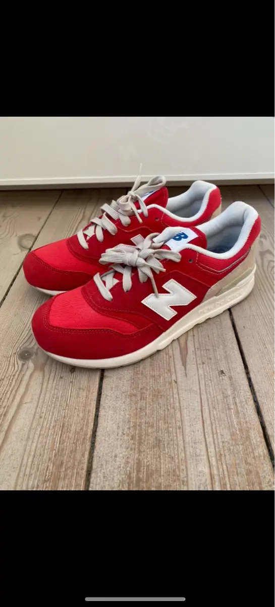 New Balance Sneakers