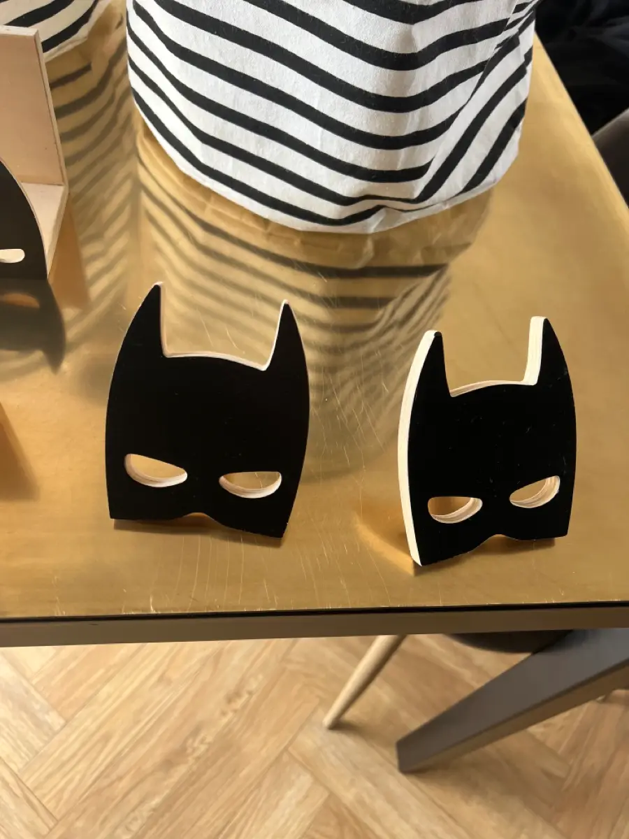 Ukendt Batman hylder knager poser