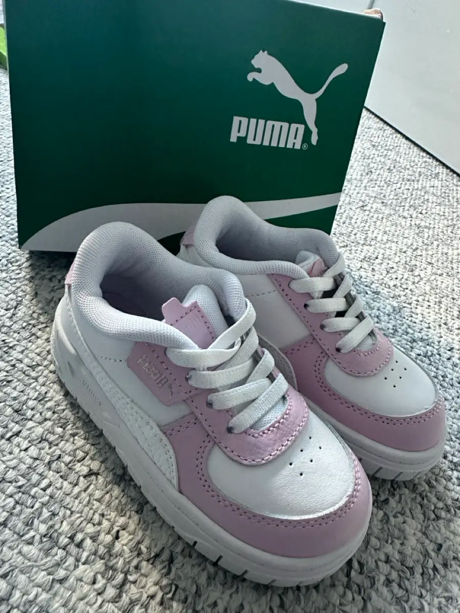 Puma Sneakers